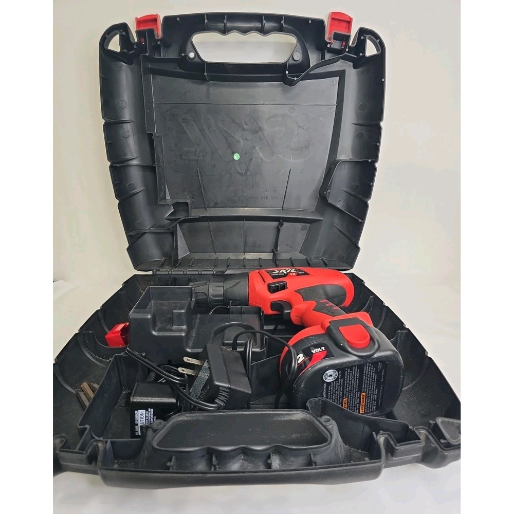 SKIL 12V Variable Speed Cordless Drill With Case